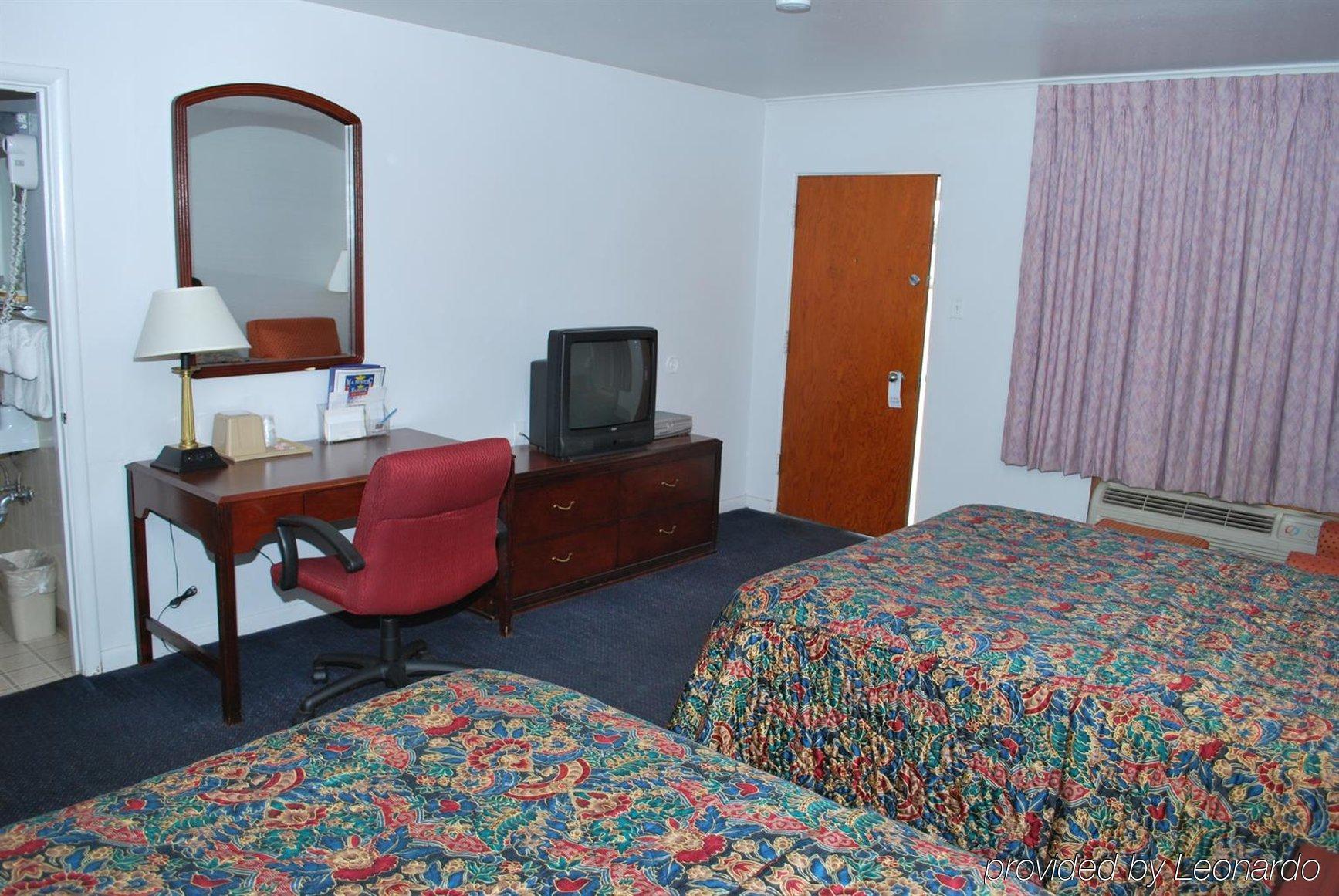 كلاماث فالز، أوريغون ‪‪Majestic Inn And Suites‬‬  الغرفة الصورة