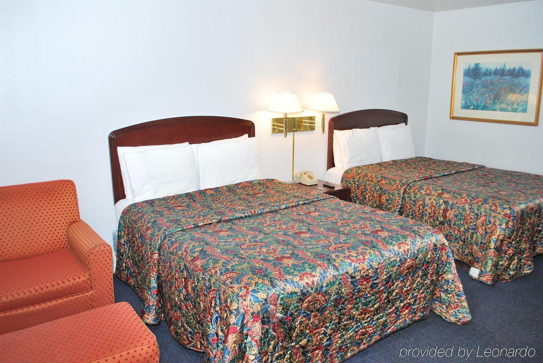 كلاماث فالز، أوريغون ‪‪Majestic Inn And Suites‬‬  الغرفة الصورة